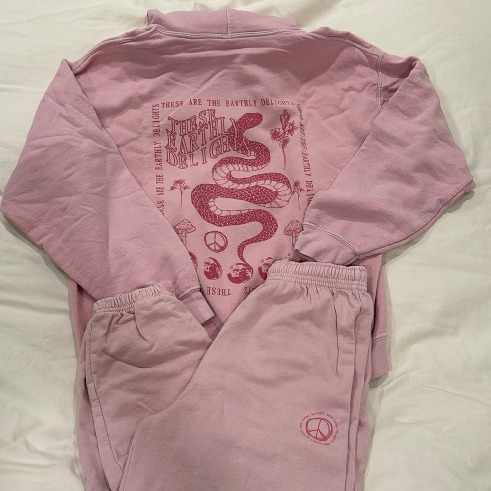 Urban Outfitters Graphic Sweatset